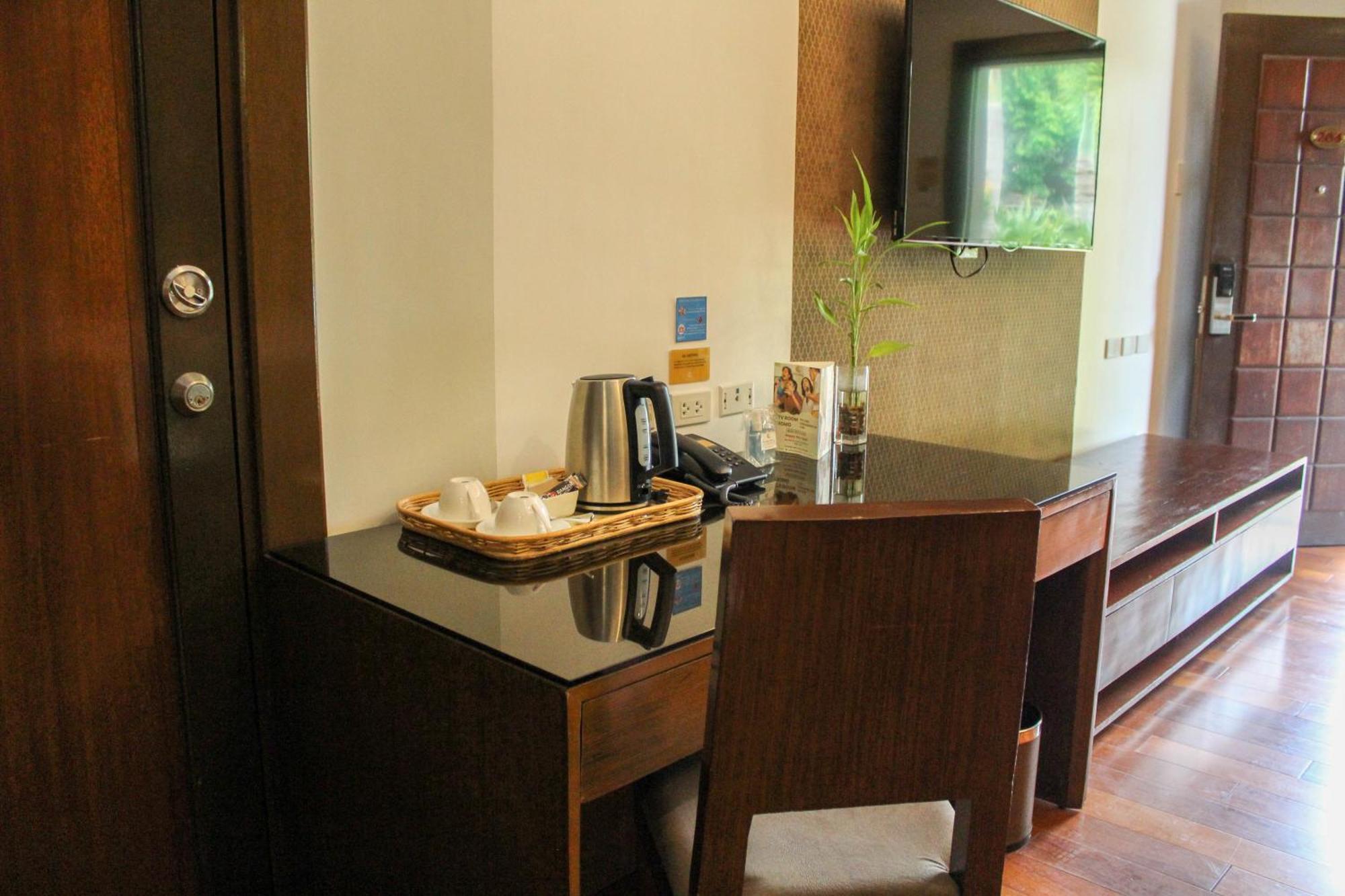 Coron Soleil Garden Resort Bagian luar foto